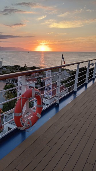 PXL_20211201_001352310