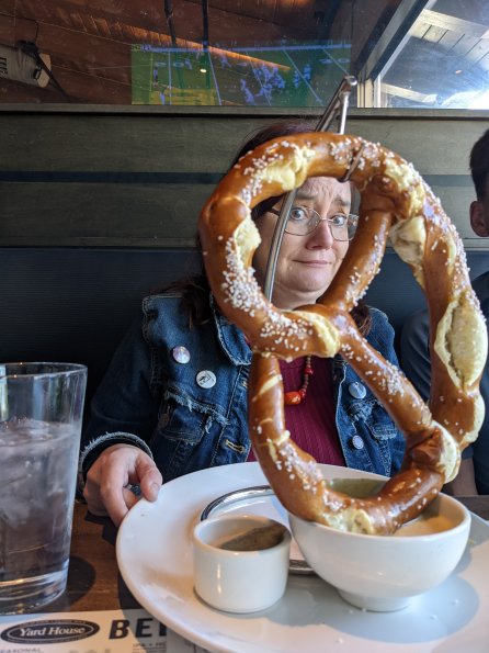 PXL_20211127_201627240