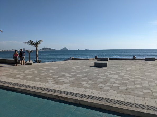 PXL_20211201_220052178