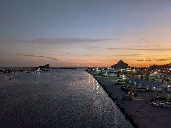 PXL_20211202_004011292