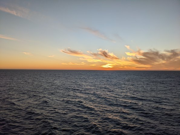 PXL_20211203_003439708