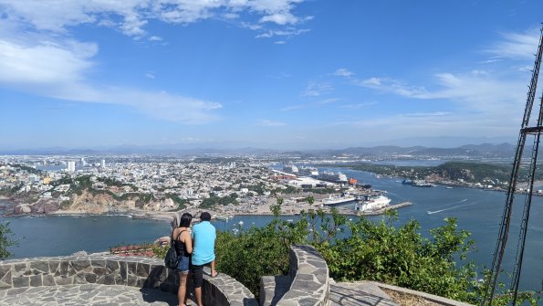 PXL_20211201_182533967